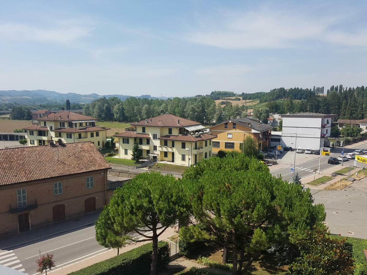 Appartamento Panoramico Nizza Monferrato Kültér fotó