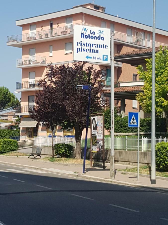 Appartamento Panoramico Nizza Monferrato Kültér fotó